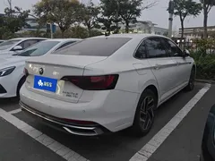 2023 Volkswagen Sagitar 280TSI DSG Plus, белый — фото 3