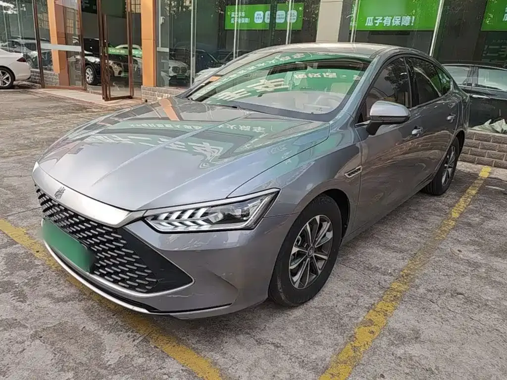 2023 BYD Qin PLUS Champion DM-i PHEV 55KM Leading