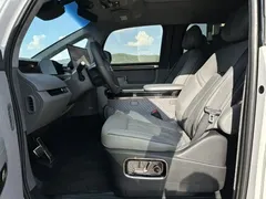 2025 Zeekr Mix Smart Driving, белый — фото 8