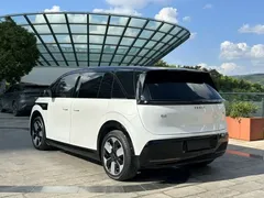 2025 Zeekr Mix Smart Driving, белый — фото 25