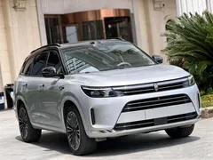 2024 Aito M7 1.5T 4WD Max 6-seat — фото 3
