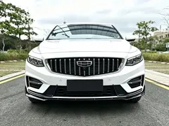 2023 Geely Preface 1.5TD Kunlun, белый — фото 2