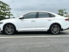 2023 Geely Preface 1.5TD Kunlun, белый — фото 7