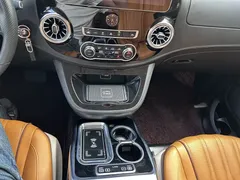 2023 Mercedes-Benz Vito 2.0T Business 7-seat, чёрный — фото 17