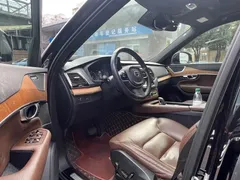 2021 Volvo XC90 7-seat, чёрный — фото 13