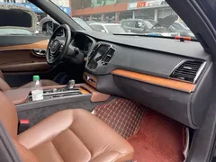 2021 Volvo XC90 7-seat, чёрный — фото 17