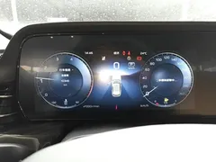 2023 Hongqi HS5 2.0T 4WD Pro — фото 12
