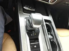 2023 Hongqi HS5 2.0T 4WD Pro — фото 14