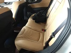 2023 Hongqi HS5 2.0T 4WD Pro — фото 17