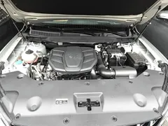 2023 Hongqi HS5 2.0T 4WD Pro — фото 20