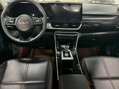 2021 Kia Seltos 1.5L CVT Trend, белый — фото 6