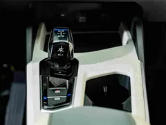 2022 Geely Emgrand L HiP 1.5TD-DHT PHEV Pro 100KM Super — фото 15