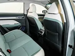 2022 Geely Emgrand L HiP 1.5TD-DHT PHEV Pro 100KM Super — фото 22