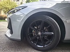 2022 Changan UNI-V 1.5T Premium — фото 4