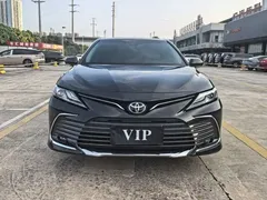 2023 Toyota Camry 2.0G Luxury, чёрный — фото 2