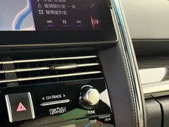 2020 Lexus LM 300h 7-seat, чёрный — фото 9