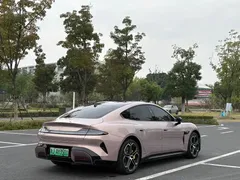 2026 Xiaomi SU7 RWD Standard — фото 4