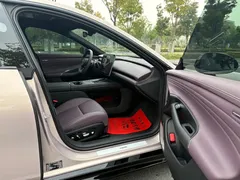 2026 Xiaomi SU7 RWD Standard — фото 12