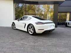 2022 Porsche 718 Cayman 2.0T, белый — фото 5
