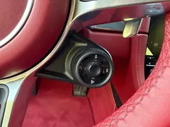 2022 Porsche 718 Cayman 2.0T, белый — фото 11
