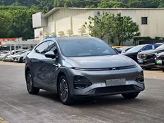 2023 Xpeng G6 580 Long Range Max — фото 6