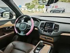 2022 Volvo XC90 7-seat, чёрный — фото 7