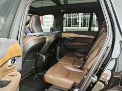 2022 Volvo XC90 7-seat, чёрный — фото 10