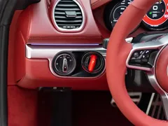2022 Porsche 718 Boxster 2.0T — фото 17