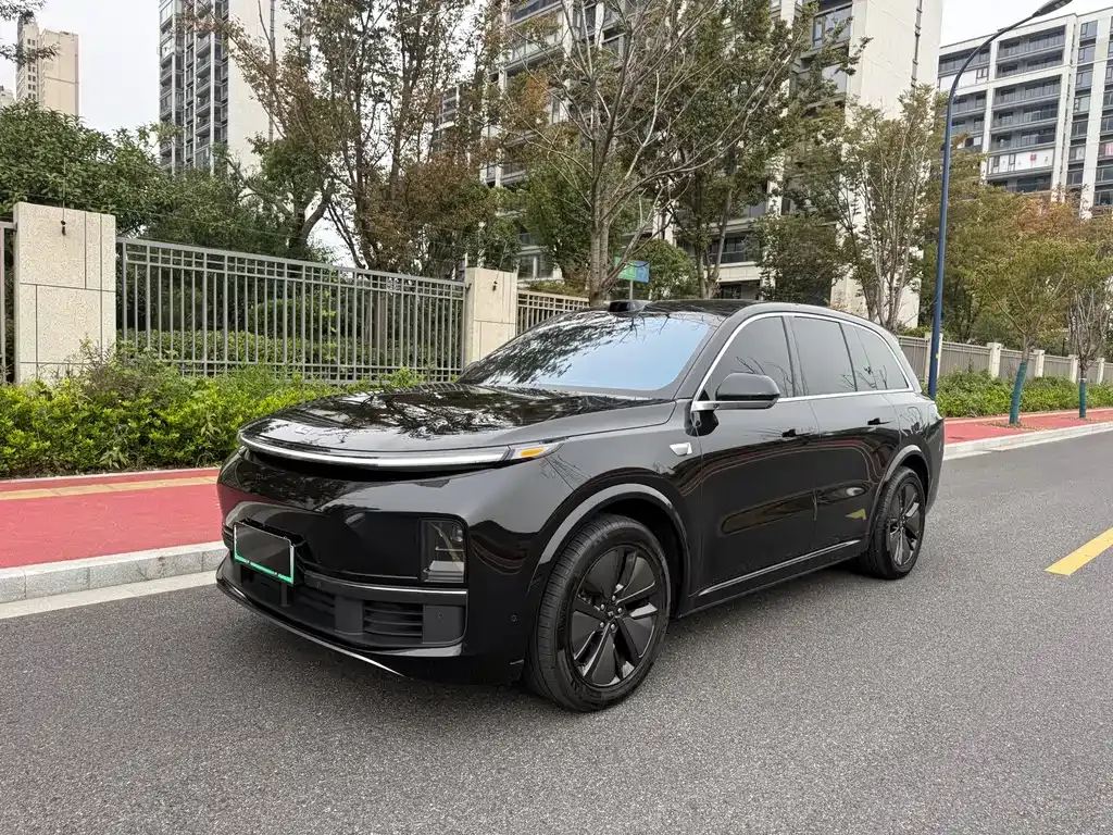 2024 Li Auto L8