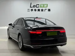 2022 Audi A8L 50 TFSI quattro Comfort Collector's Edition, чёрный — фото 7