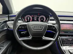 2022 Audi A8L 50 TFSI quattro Comfort Collector's Edition, чёрный — фото 9