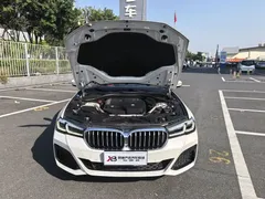 2022 BMW 5 Series 530Li Premium M Sport Package, белый — фото 7
