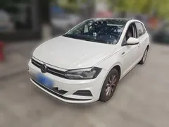 2023 Volkswagen Polo Plus 1.5L AT, белый — фото 1
