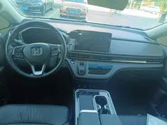 2022 Honda Odyssey 2.0L e:HEV, белый — фото 8