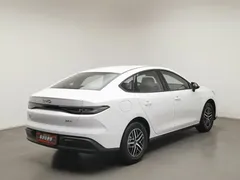 2026 BYD Seal 05 PHEV 210KM Premium, белый — фото 2