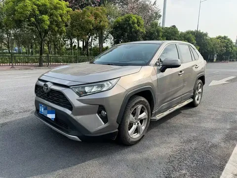2021 Toyota RAV4 2.0L CVT 2WD Fashion