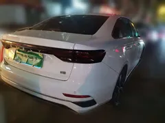 2022 Geely Emgrand 4th Gen 1.5L CVT Premium, белый — фото 4