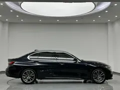 2022 BMW 3 Series 325Li M Sport, чёрный — фото 2