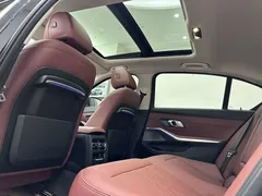 2022 BMW 3 Series 325Li M Sport, чёрный — фото 16