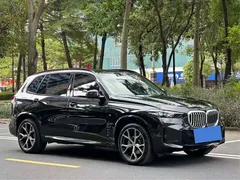2023 BMW X5 30Li Premium M Sport Night Package, чёрный — фото 1