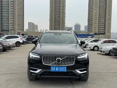 2021 Volvo XC90 7-seat, чёрный — фото 2