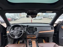 2021 Volvo XC90 7-seat, чёрный — фото 5