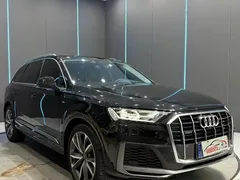 2022 Audi Q7 55 TFSI quattro S line Sport, чёрный — фото 3