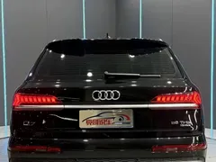2022 Audi Q7 55 TFSI quattro S line Sport, чёрный — фото 7