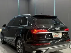 2022 Audi Q7 55 TFSI quattro S line Sport, чёрный — фото 8