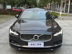 2021 Volvo S90 — фото 2