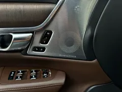 2021 Volvo S90 — фото 10