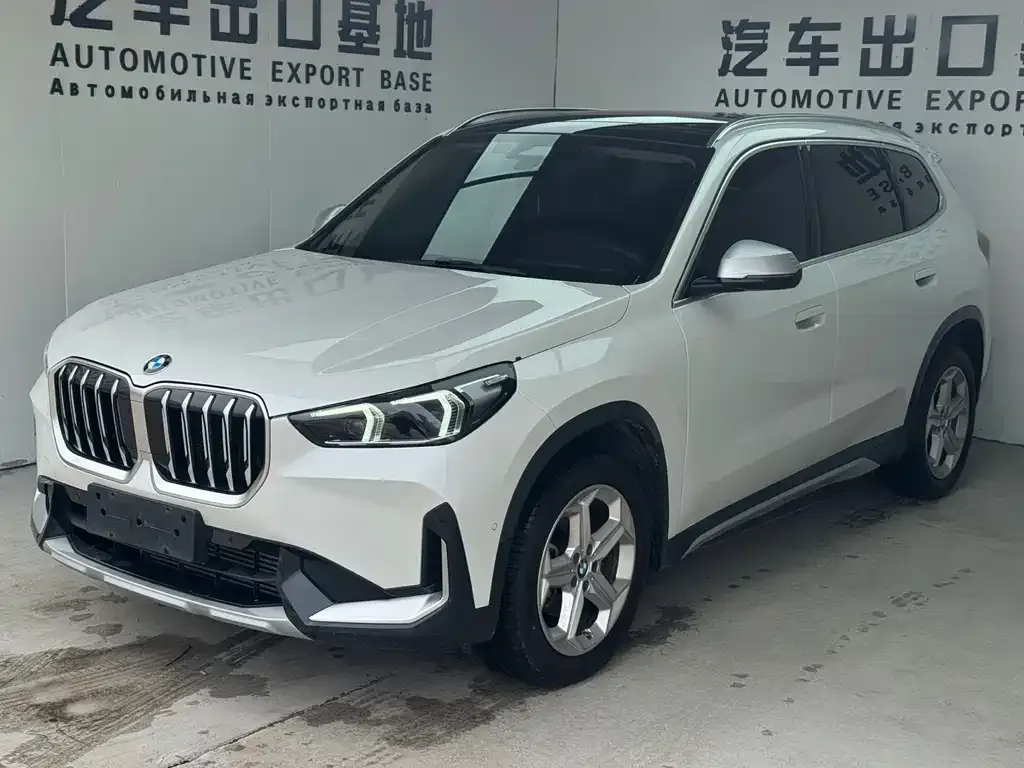 2023 BMW X1