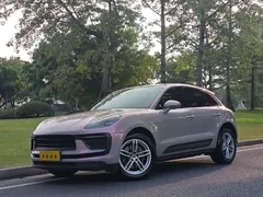 2022 Porsche Macan 2.0T — фото 1