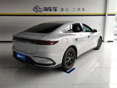 2025 BYD Han PHEV 125km Comfort — фото 3